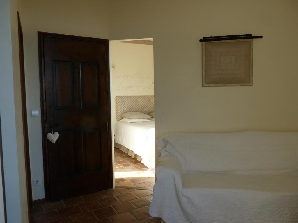 Teyran La Maison Disabelle B&B 객실 사진